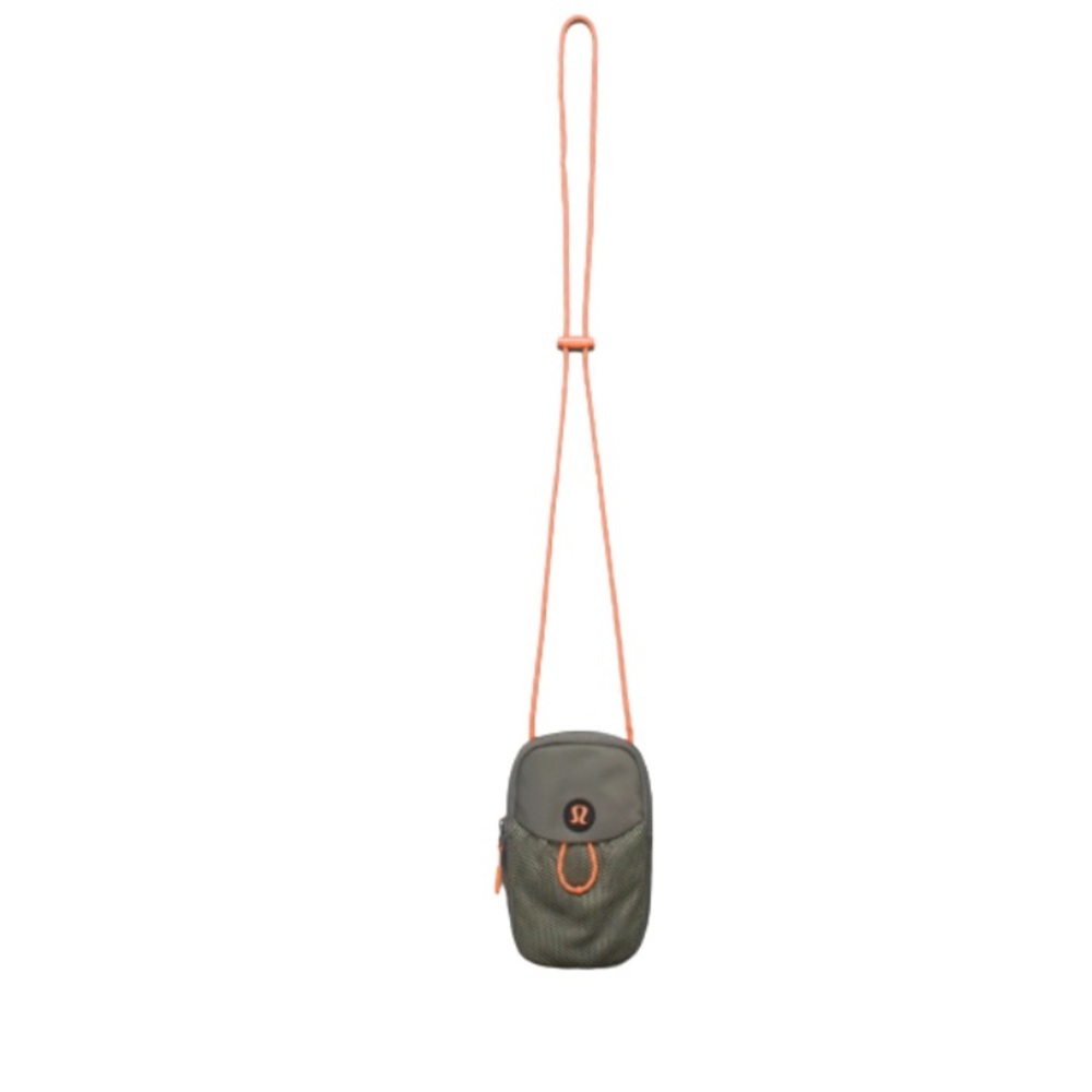 Lululemon Take it On Crossbody Pouch